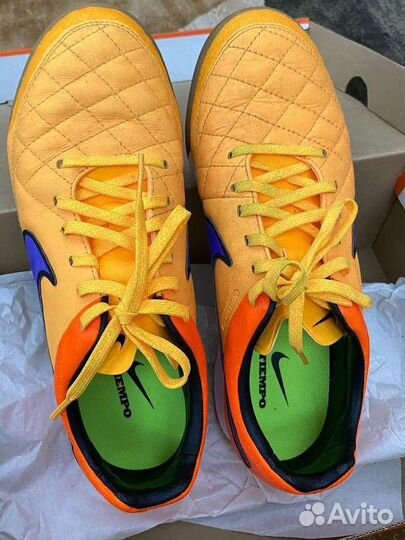 Футбольные бутсы nike tiempo