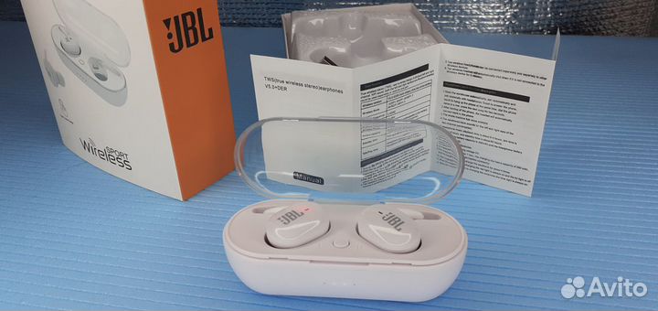 Наушники JBL беспроводные Вакуумные Микрофон Кейс