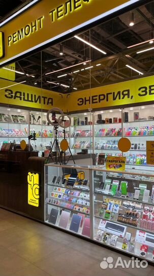 Продавец мобильных аксессуаров