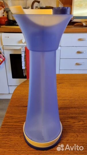 Контейнер tupperware.Рассеиватель/мельница