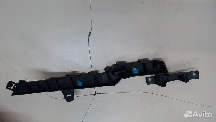 Кронштейн бампера Opel Meriva 2010, 2011