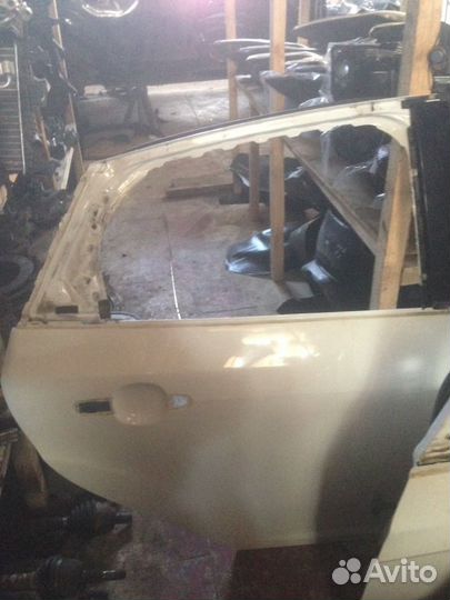 Дверь задняя правая Форд фокус 3