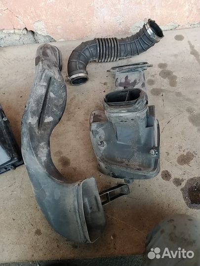 Корпус воздушного фильтра Opel Zafira C