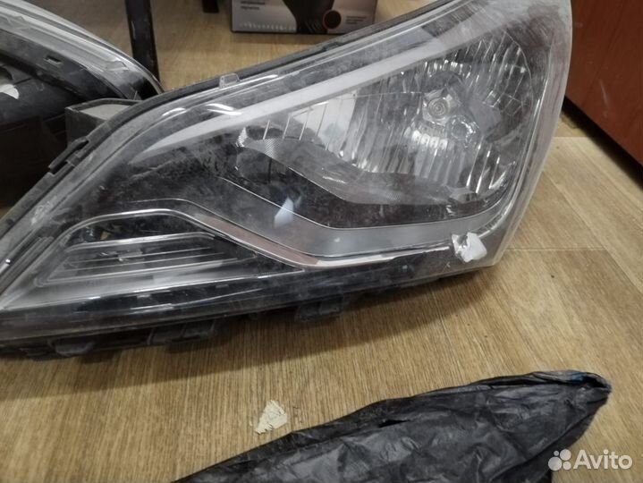 Фара левая Hyundai Solaris 2015-2017