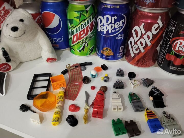 Лего минифигурки и детали