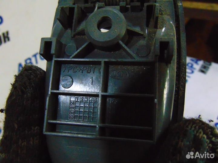 Ручка двери внутренняя левая для Kia Spectra 2001