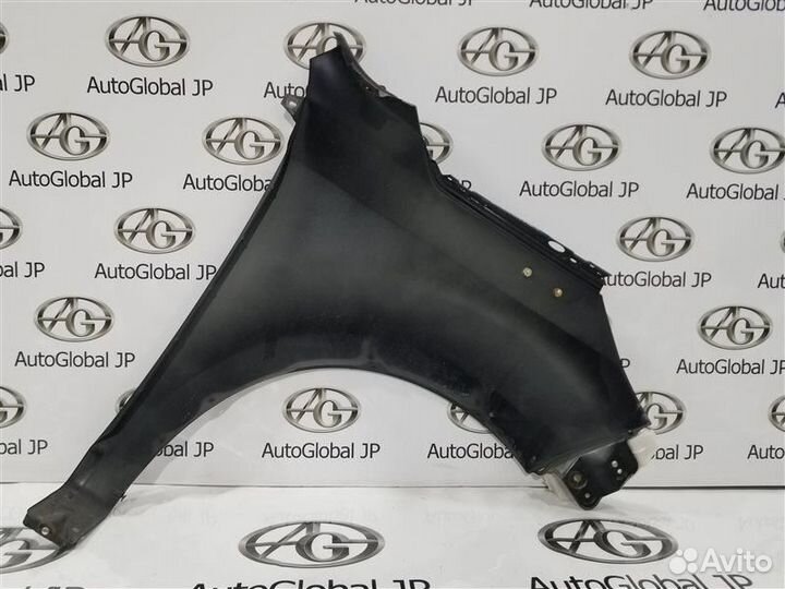 Крыло переднее левое Toyota Rush