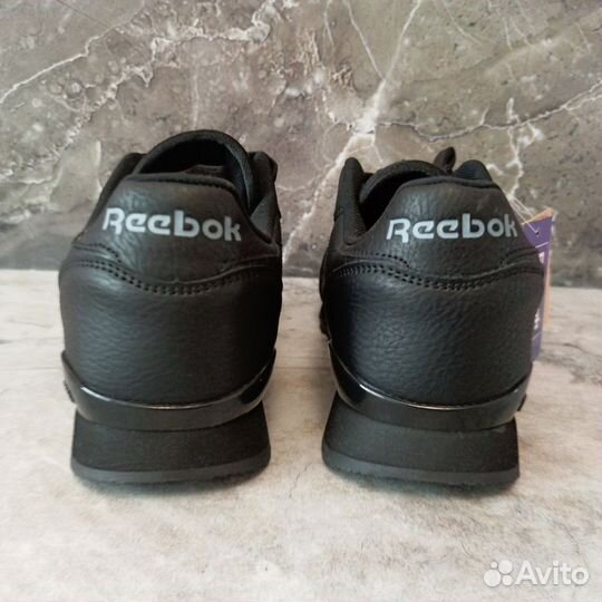 Кожаные кроссовки Reebok