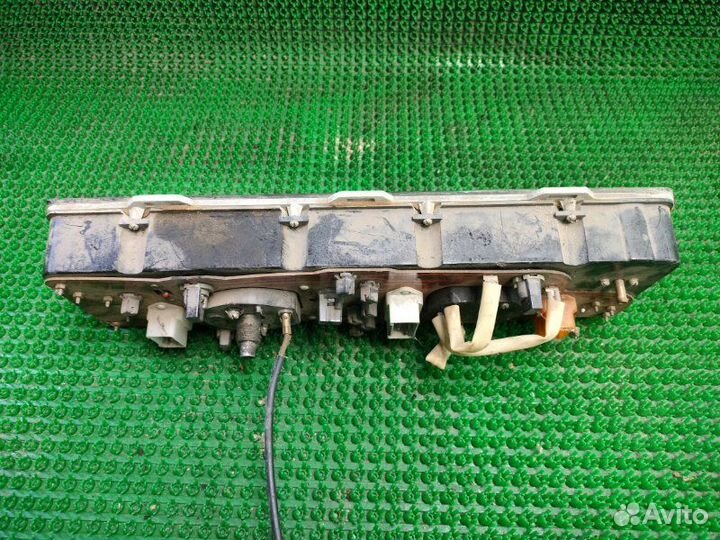 Панель приборов Лада 2107 2004