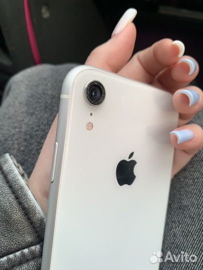 iPhone Xr, 64 ГБ
