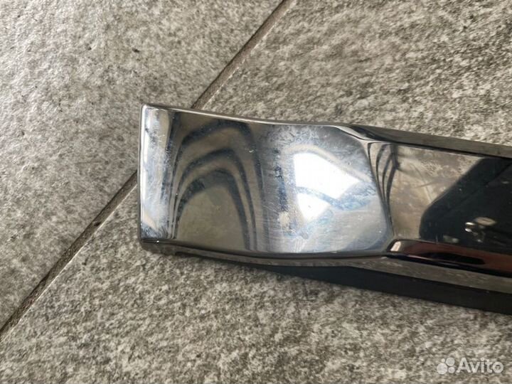 Молдинг двери Toyota Land Cruiser 200 4.5 дизель