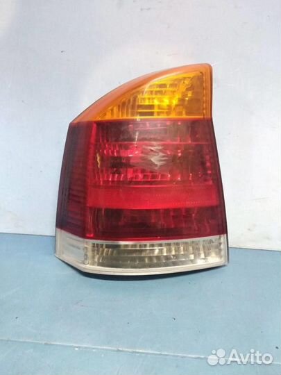 Фонарь задний левый 11A318B12B