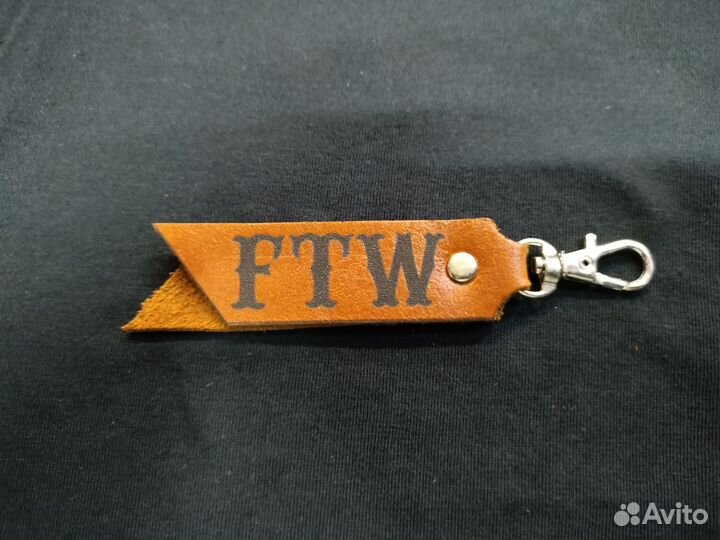 Брелок для ключей из натуральной кожи - FTW