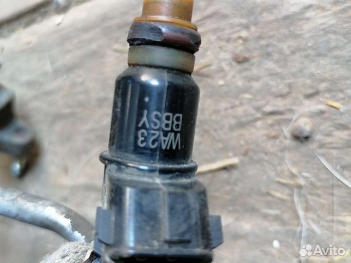 Форсунка топлевная Honda Civic 8