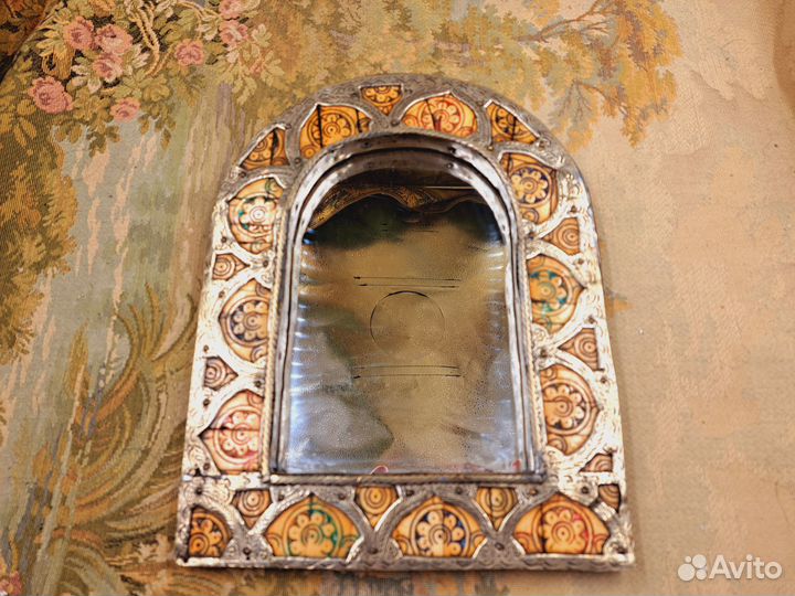 Старинное зеркало