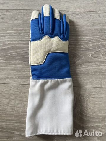 Фехтовальная перчатка