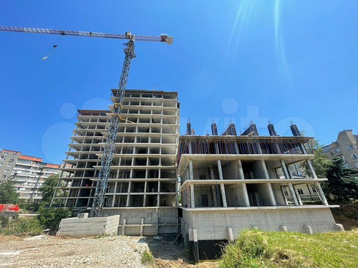 2-к. квартира, 79 м², 9/16 эт.