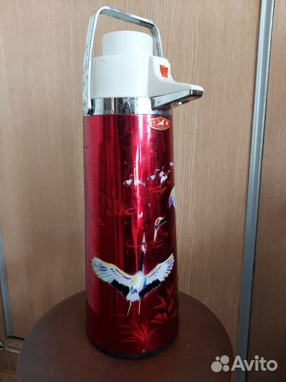 Термос китайский времён СССР, с помпой