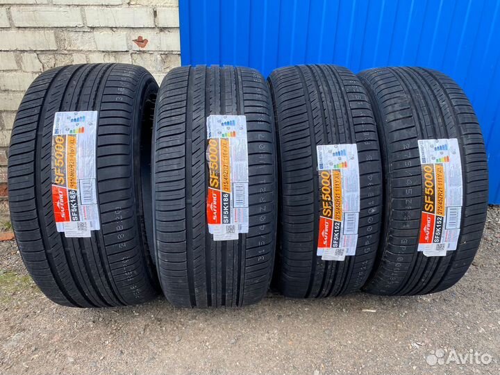 Saffiro SF5000 315/40 R21 и 275/45 R21 116Y