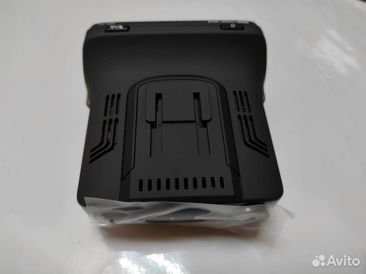 Видеорегистратор c антирадаром Eplutus GR92