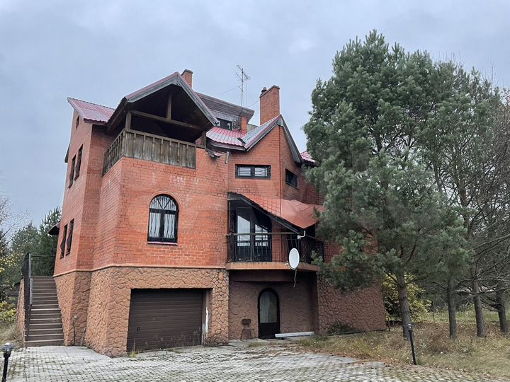 Дом 330 м² на участке 40 сот.