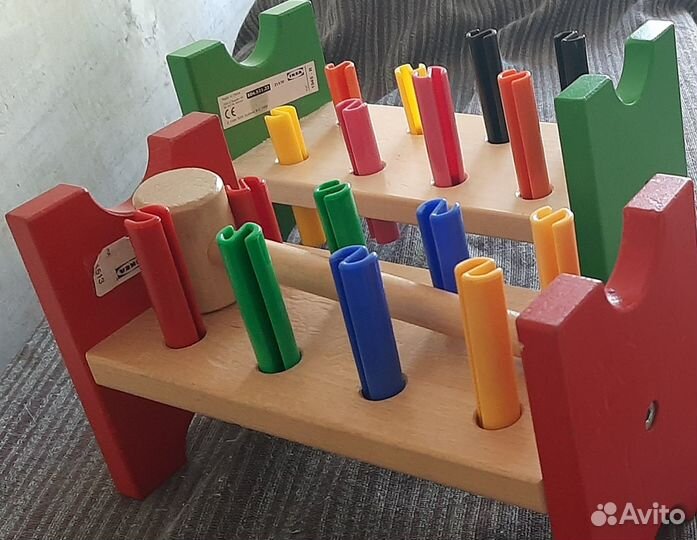 Блок с колышками и молотком икеа