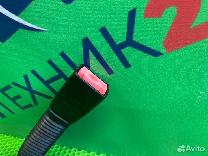 Преднатяжитель ремня безопасности правый Bmw 5 F10