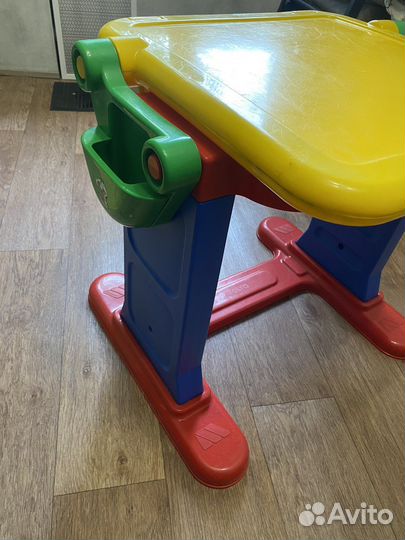 Детский стол и стул с доской для рисования