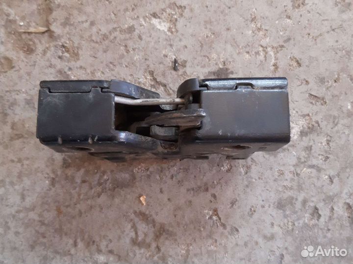 Замок капота Volkswagen polo седан 5