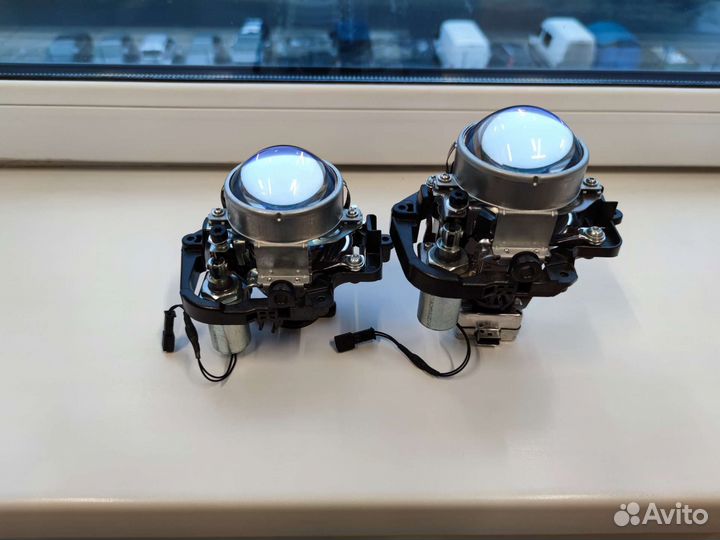 Линзы фар Cadillac CTS 2