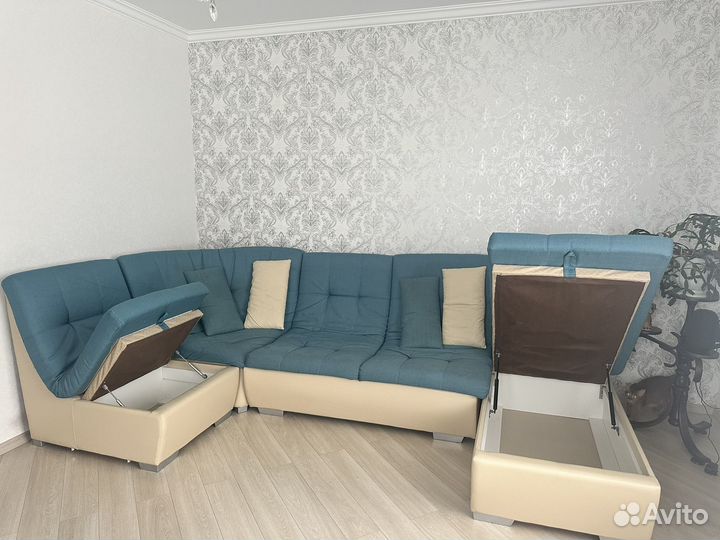 Большой угловой диван бу
