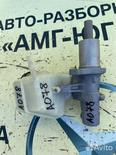 Mercedes W204 X204 W207 W212 тормозной бачок