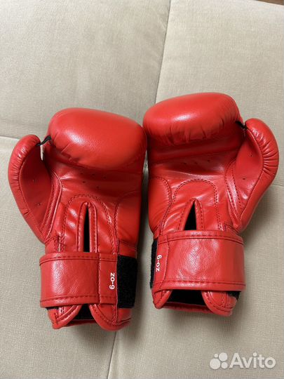 Боксерские перчатки 6oz