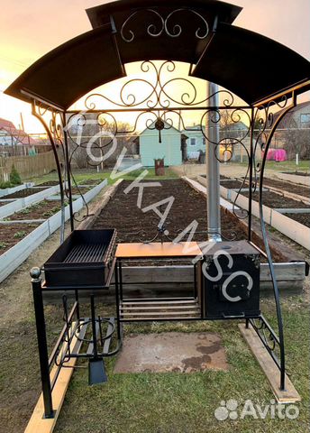 Мангал с крышей