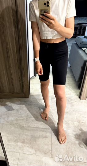 Короткие легинсы велосипедки
