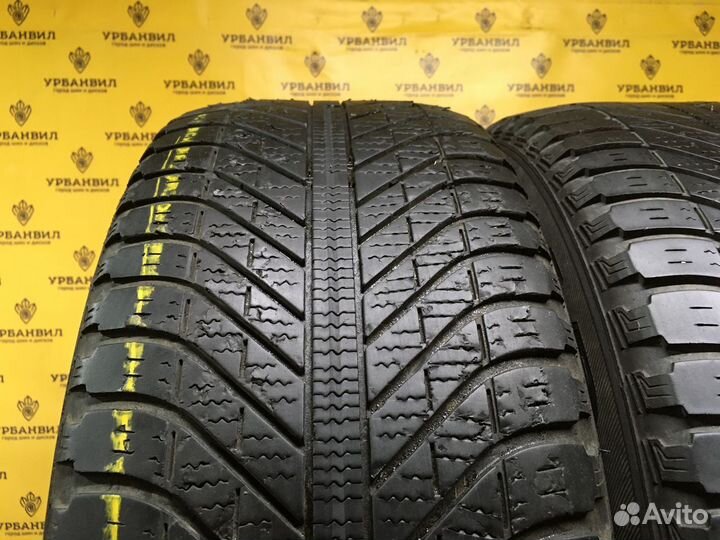 Goodyear Vector 4Seasons 235/55 R17 103H