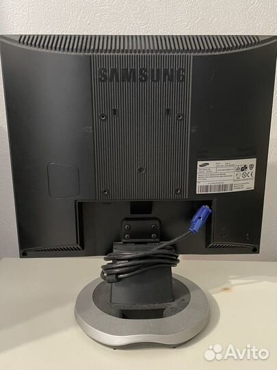 Монитор Samsung 710n