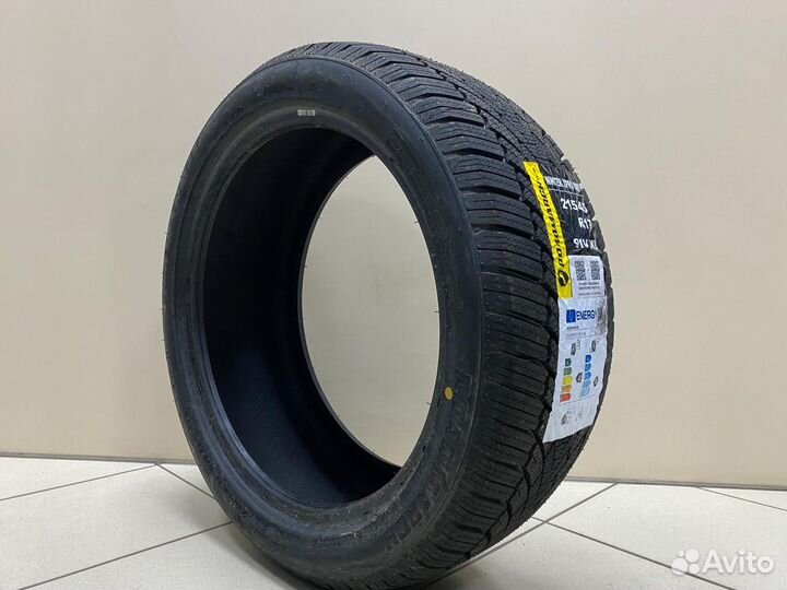 Roadmarch Winter XPro 888 215/45 R17 91V