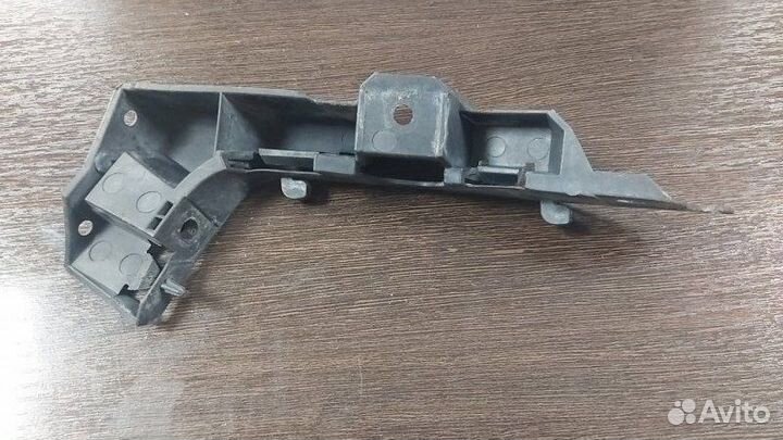 Кронштейн бампера передний левый Bmw X3 2.0D E83