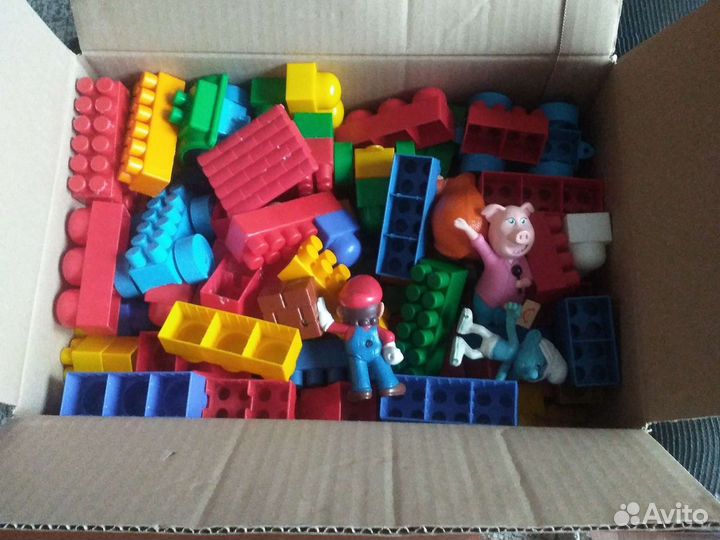 Лего крупные