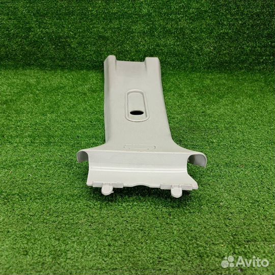 Обшивка центральной стойки левая верхняя Skoda