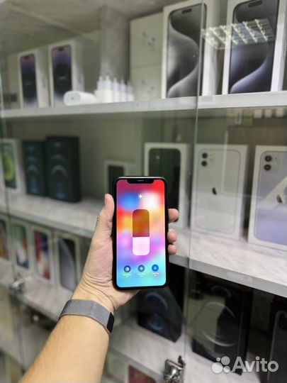 iPhone xr 64gb Акб 86% в оригинале sim/esim