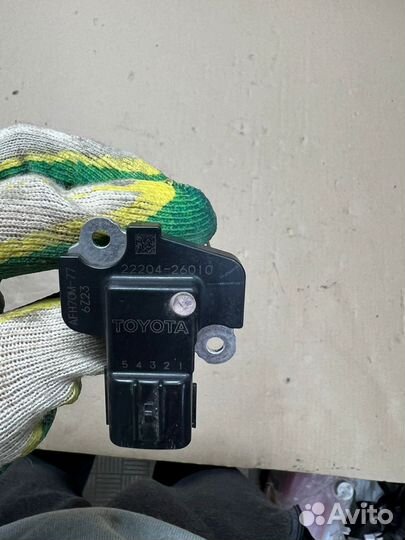 Датчик расхода воздуха Lеxus LX LC200