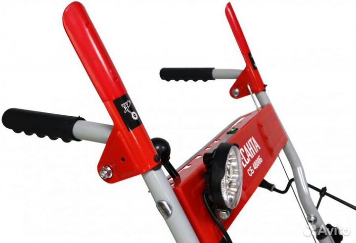 Снегоуборщик бензиновый