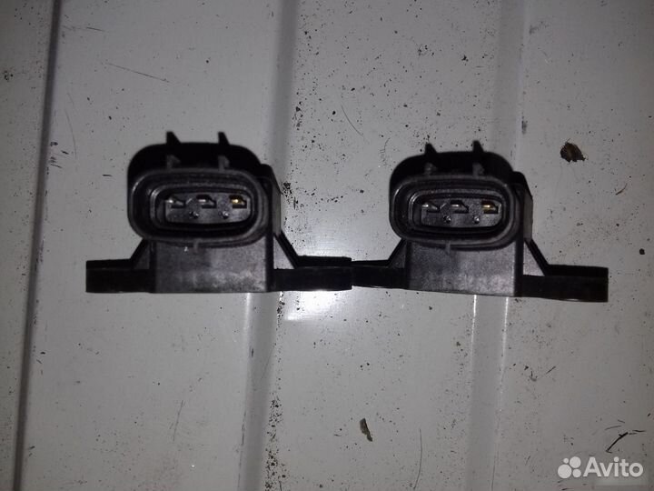 Датчик ускорения Lexus LX570