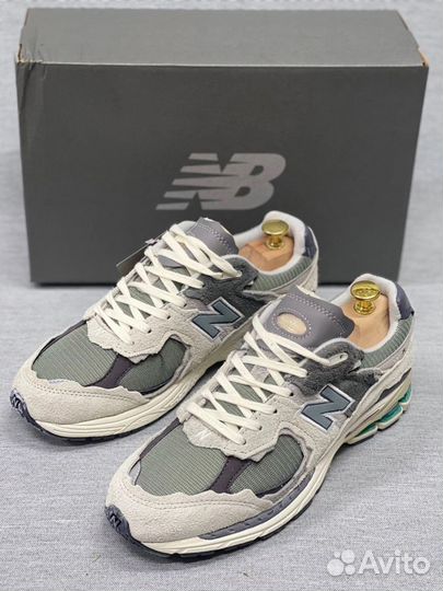 Кроссовки New Balance 2002r