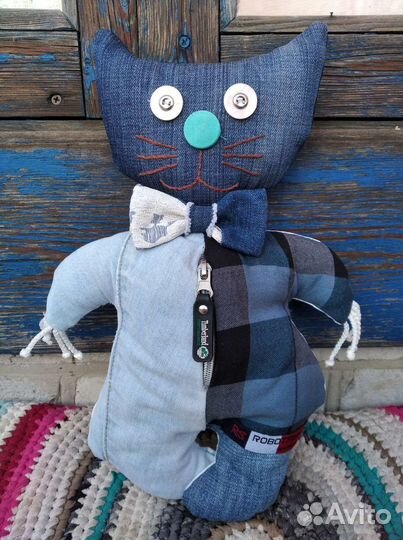 Джинсовые и вязанные Котики (игрушки)