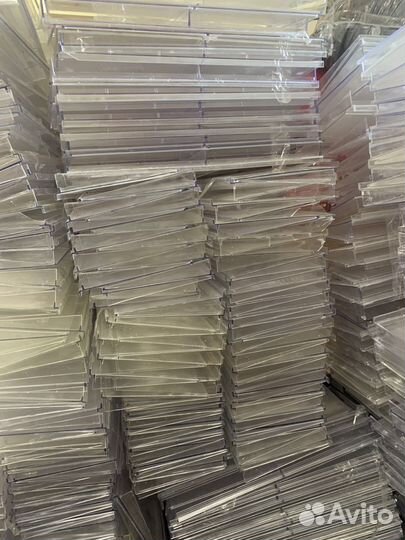 Полки, для обуви б/у длина 58,5 см ширина 23см