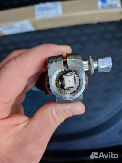 Рулевой карданный вал kia,hyundai 564003X005