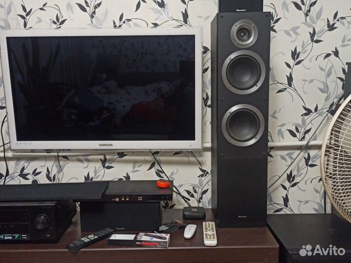 Комплект акустики 5.1 с ресивером